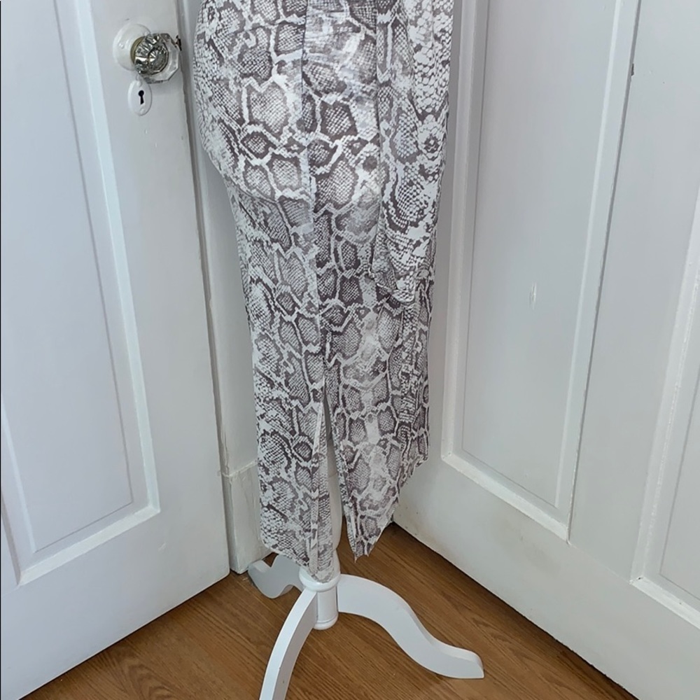 LEITH•SNAKE PRINT•DRESS - Picture 8 of 10
